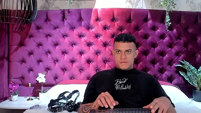 MrJustin_'s cam snapshot