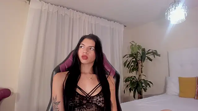 Emmaa_Queen_'s cam snapshot