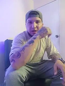 GideonCartie's cam snapshot