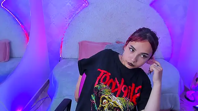 Megane_whitte live sex cam