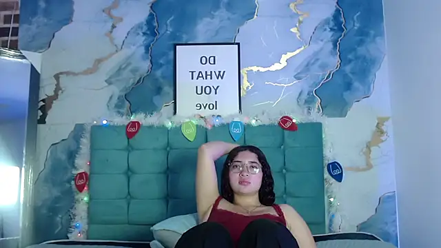 ZoeSinclair_5's web cam