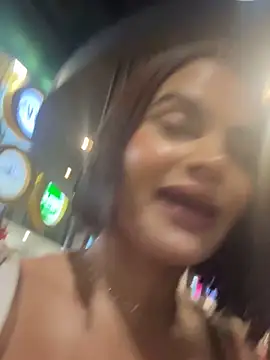 IrinaVelvet live sex cam