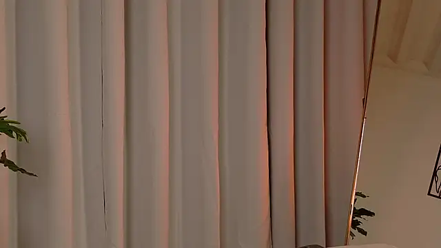 VictoriaNova_'s cam snapshot