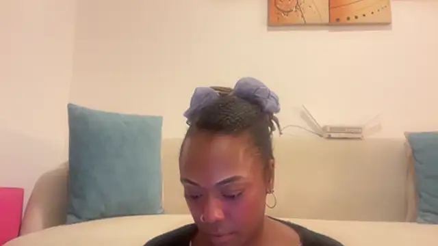 ChocolateCakeQueen live sex cam