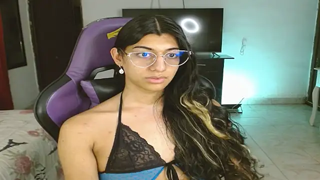 engielphoenis14 live sex cam