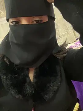 Rasha-arabic live sex cam