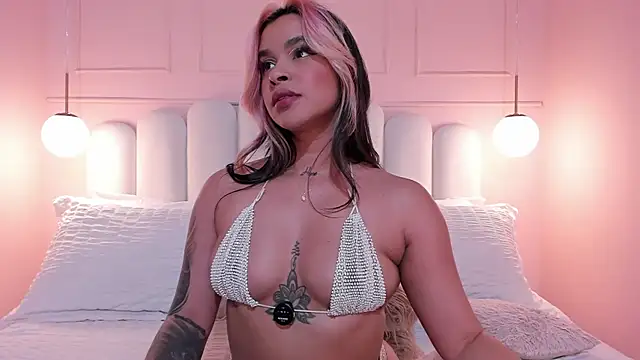 sarah_salis_ live sex cam