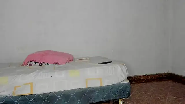 Jade_Dorthini live sex cam