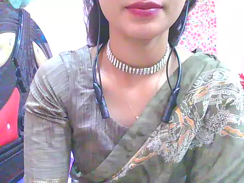 Silver_Queen07's cam snapshot