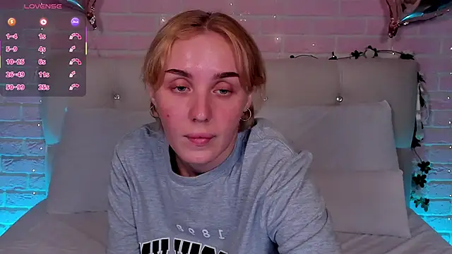 LianaFord's cam snapshot