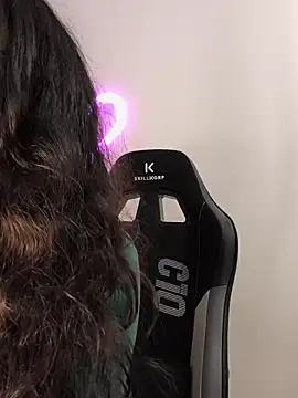 Naughty-Jessie live sex cam