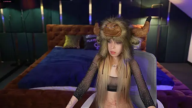 Luchi_Sun live sex cam