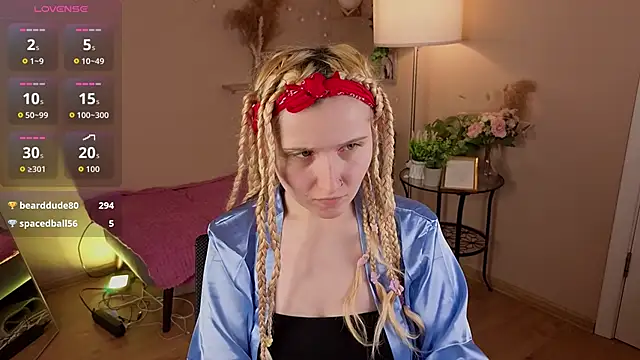 Milana_Key live sex cam