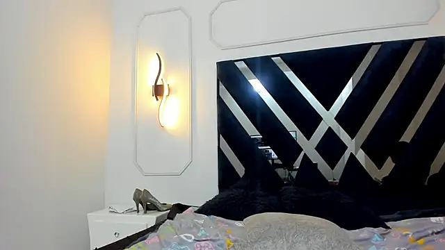 AnnieAndLeandro's cam snapshot