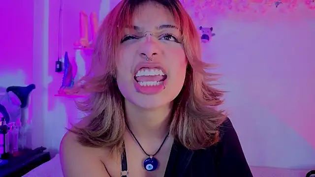 zoelight18's cam snapshot