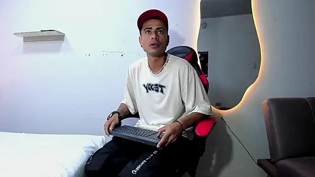 MatthewCullen's cam snapshot