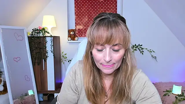 naughtymilane's cam snapshot