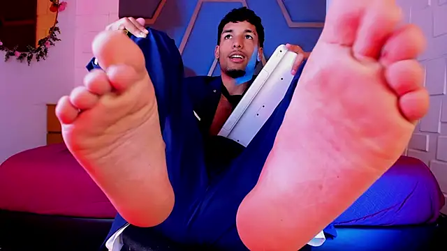 Thiagoferreti live sex cam