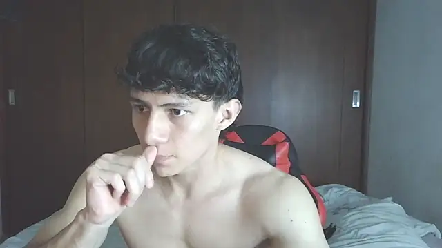 aresholland live sex cam