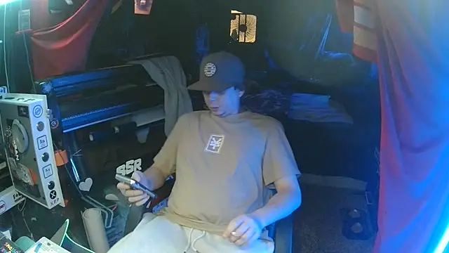 Bowerboi's cam snapshot