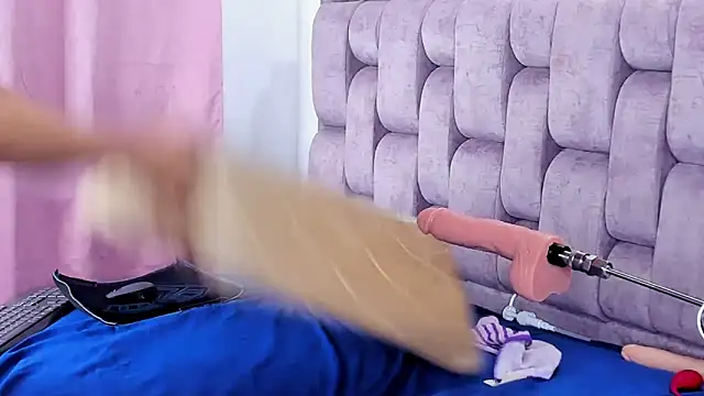 Alexa-Hunter's cam snapshot