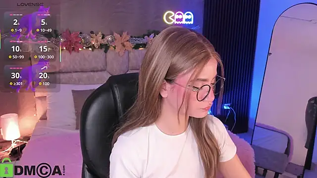 Arinextdoor's cam snapshot