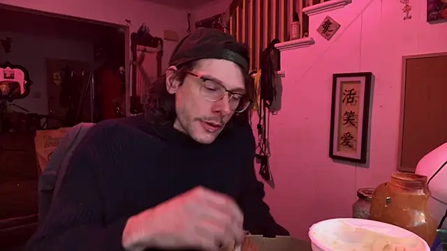 MasterDaddyCool's cam snapshot