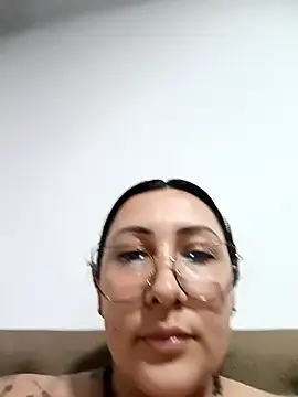 You-kitty2025 live sex cam