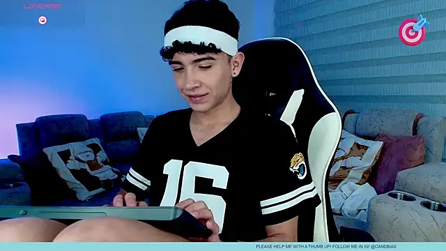 Niico_Cruz live sex cam