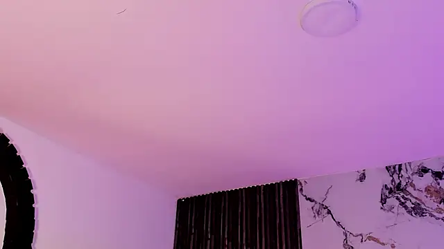 Lillyortiz live sex cam