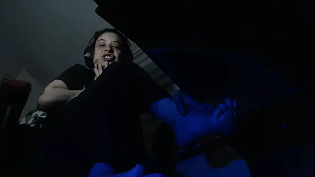 miss_carmila1's cam snapshot