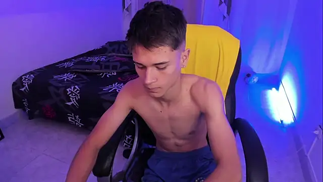 Aron_Boyy live sex cam