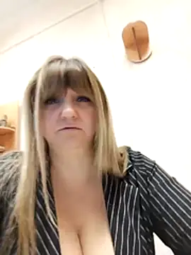 Office_Albertina live sex cam