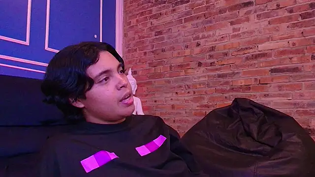 Emmapark_'s cam snapshot