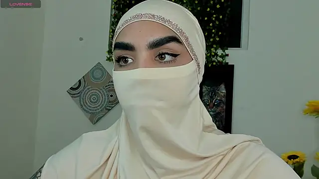 Maissa_Alabi's cam snapshot