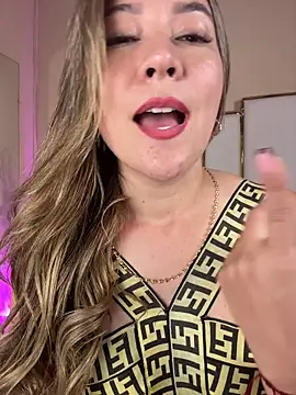 Alexandraa_Gomez's cam snapshot