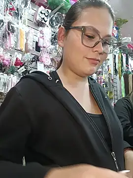 Vale_Saenzz live sex cam