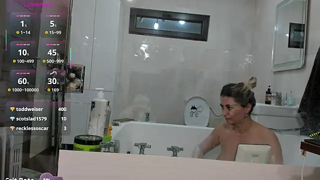 KattyeFox's cam snapshot