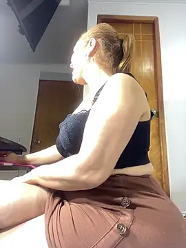 karlamistress's cam snapshot