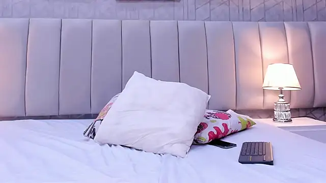 VaniaRose's cam snapshot