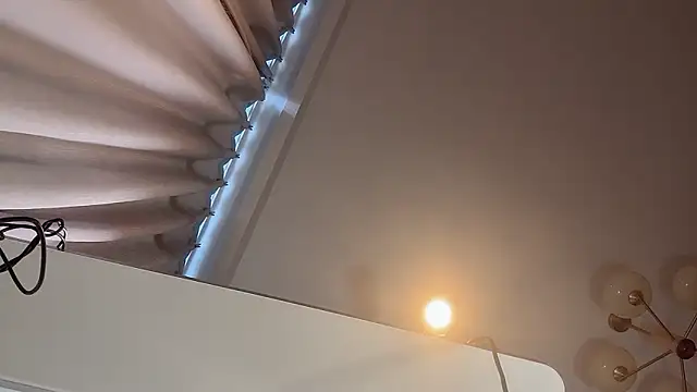 Krismil3 live sex cam