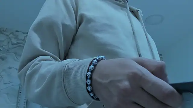 Kev_jenner live sex cam