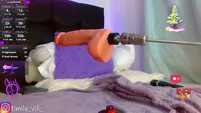 Emily_vill's cam snapshot