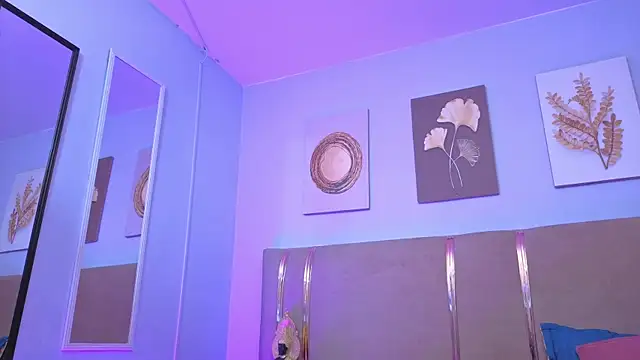 sarah_cruzz_'s cam snapshot