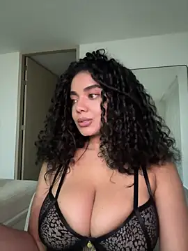 Curlyierr's cam snapshot