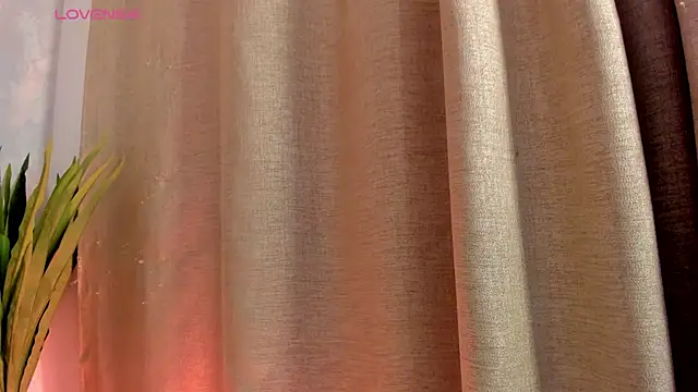 Keira_Corleone live sex cam