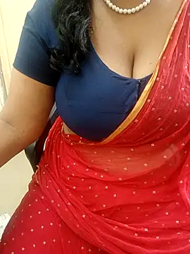 Tamil_aishu09's cam snapshot