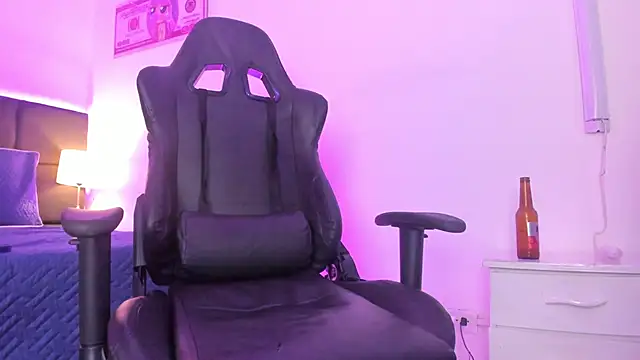 Caeli_Thalyana live sex cam