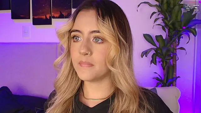 MaryMoon_'s cam snapshot