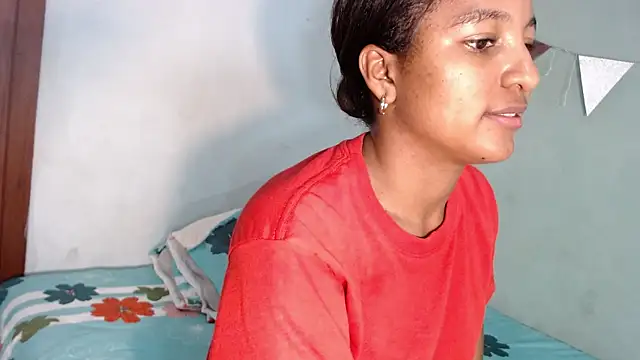 emma_stone54's cam snapshot